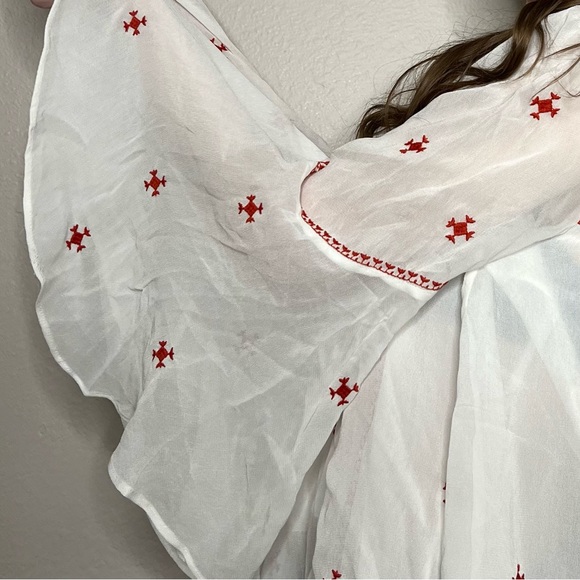 Floreat White Long Flared Sleeve Top with Red Embroidery - Picture 4 of 8